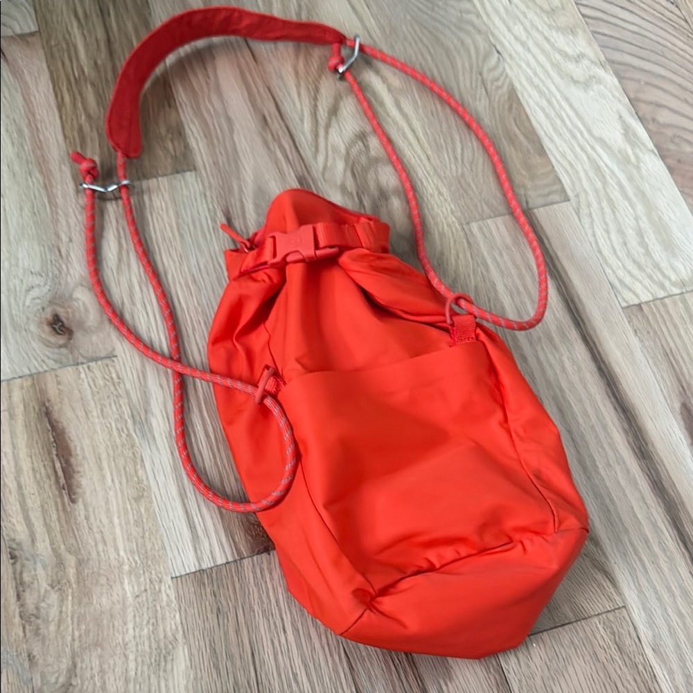 Lululemon Stylish Orange Water Bottle Bag